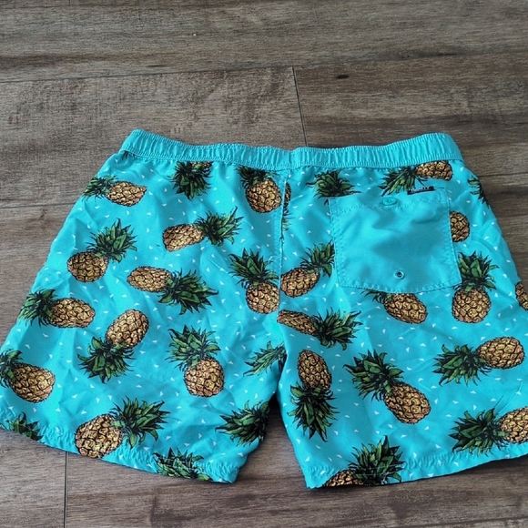 Men's Swim Short Pineapple Print Size Large - Picture 5 of 7